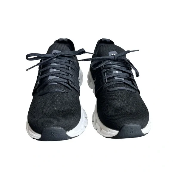 On Cloud Women’s Athletic Shoes in Black and White - worn twice - Picture 3 of 8